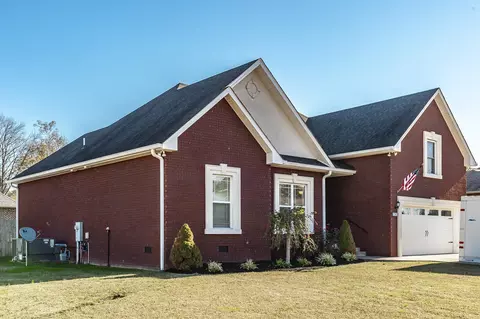 1424 Station Dr, Goodlettsville, TN 37072