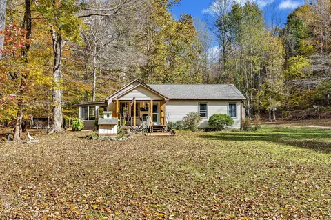 16 Ratliff Rd, Summertown, TN 38483