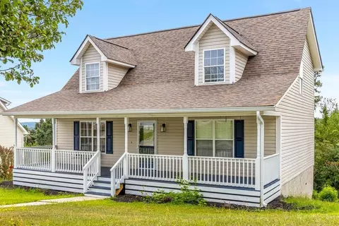 1446 Oldaker View Ln, Hixson, TN 37343