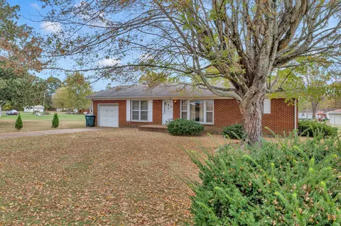536 Thomas Ave, Hohenwald, TN 38462