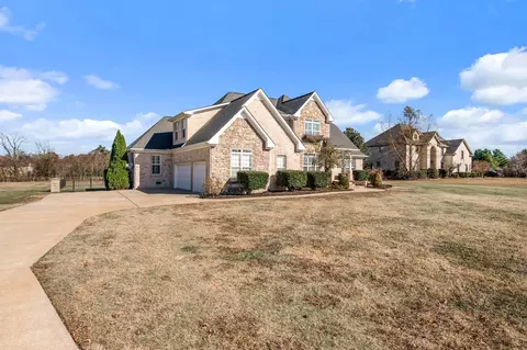 132 Blue Ribbon Trl, Christiana, TN 37037