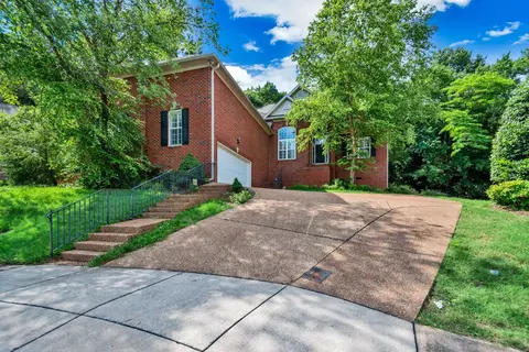 2125 Sherbrooke Ln, Nashville, TN 37211