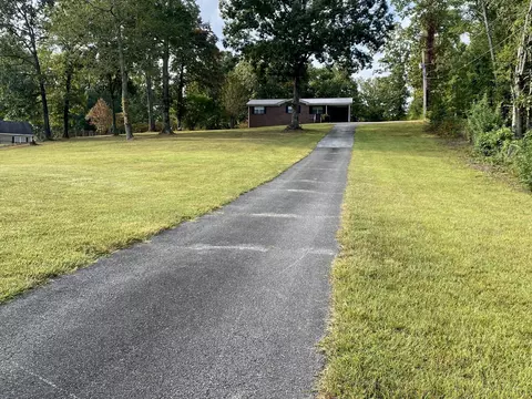 954 Shirley Ann Trl, Hixson, TN 37343