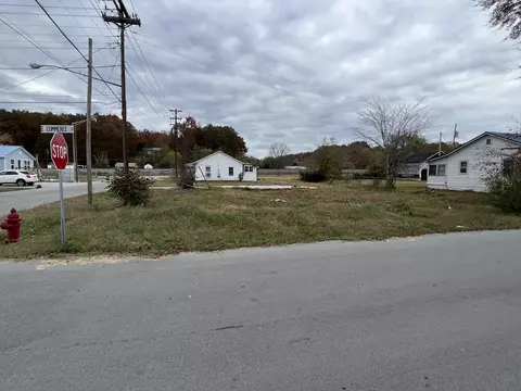 409 E Commerce St, Waverly, TN 37185