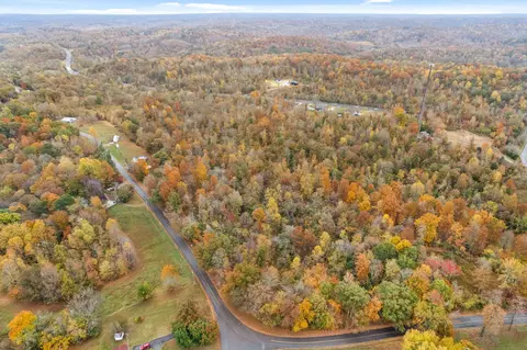 2850 Palmyra Rd, Palmyra, TN 37142