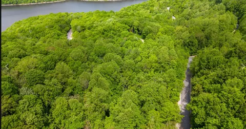 79 Savannah Dr, Smithville, TN 37166
