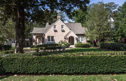 3904 Valley Rd, Nashville, TN 37205
