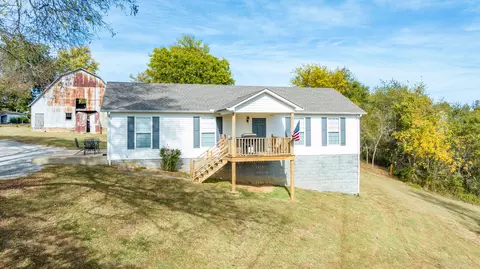 900 Sleepy Hollow Rd, Pulaski, TN 38478
