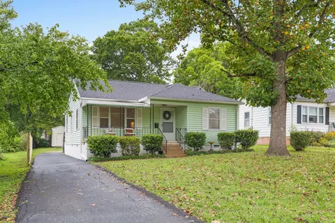 1319 Adonna Ln, Chattanooga, TN 37412