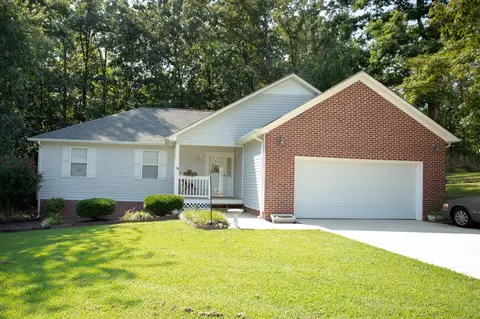 418 Maple Crest Circle Cir NW, Charleston, TN 37310