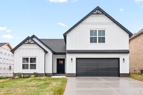 486 Spiderwort Dr, Clarksville, TN 37043