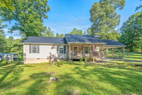 274 Furnace Creek Rd, La Fayette, GA 30728