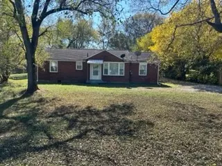 120 E Palestine Ave, Madison, TN 37115