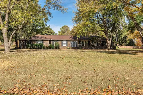 9128 Ford Dr, Brentwood, TN 37027