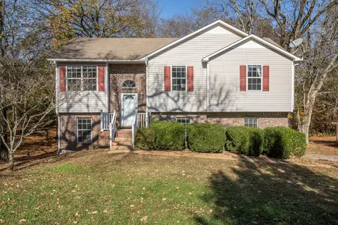 2416 Spring Lot Ln, Spring Hill, TN 37174