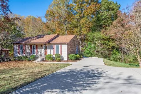 407 Blue Rd, Dickson, TN 37055 photo 3