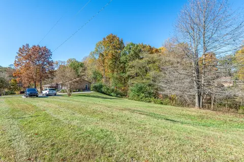 407 Blue Rd, Dickson, TN 37055 photo 29