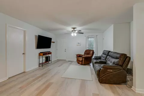 407 Blue Rd, Dickson, TN 37055 photo 4