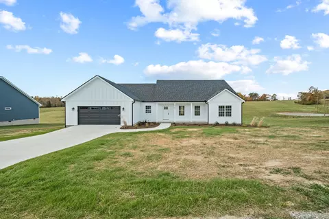 2900 Autumn Woods Trl, Cookeville, TN 38501