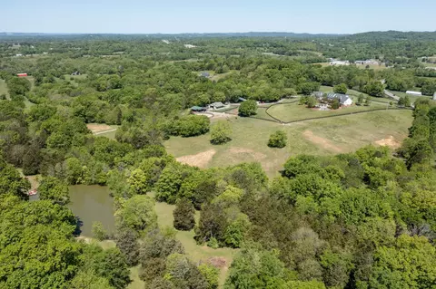 6245 Cox Rd, Arrington, TN 37014