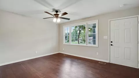 2154 Sunset Dr, White Bluff, TN 37187 photo 6