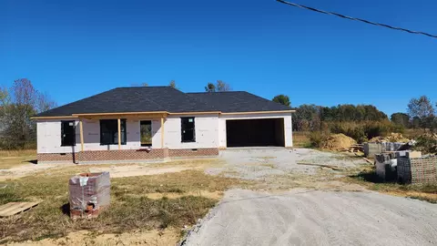 159 College Ct, Leoma, TN 38468