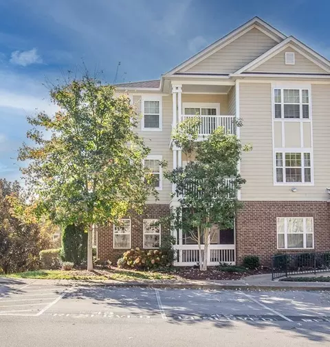 8131 Lenox Creekside Dr #6, Antioch, TN 37013