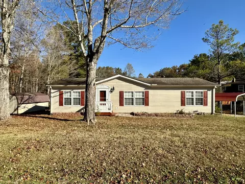 6521 Highway 100, Bon Aqua, TN 37025