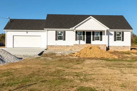 2476 Warren Rd, Manchester, TN 37355
