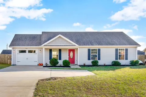 949 Hugh Hunter Rd, Oak Grove, KY 42262