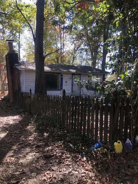125 Redneck Rd, Ashland City, TN 37015