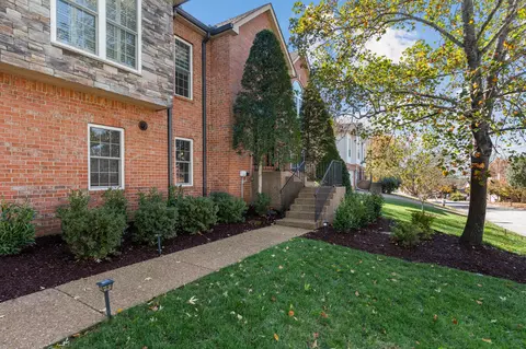 855 E Benjamin Dr, Franklin, TN 37067 photo 4