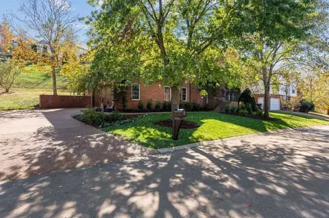 855 E Benjamin Dr, Franklin, TN 37067 photo 3
