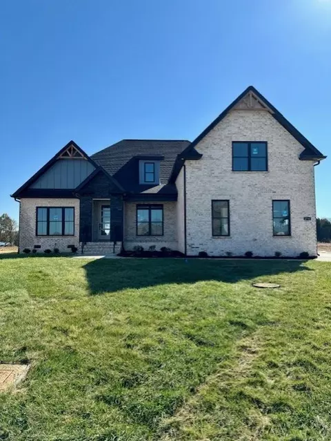 2731 Congress Dr, Murfreesboro, TN 37128