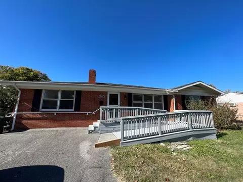 2007 Poplar St, Hopkinsville, KY 42240