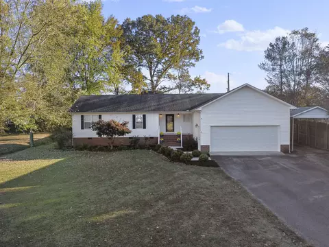 109 Arnold Ave, Tullahoma, TN 37388