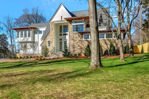 2402 Valley Brook Rd, Nashville, TN 37215