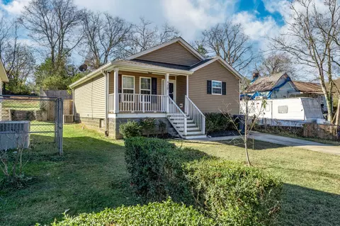 420 E 9th St, Columbia, TN 38401