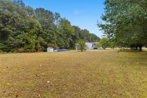 1451 N Sumner Rd, Bethpage, TN 37022 photo 3
