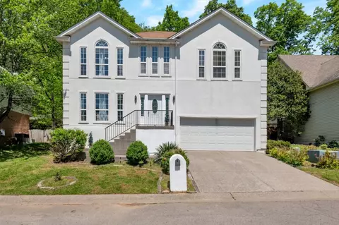 2908 Glenway Dr, Nashville, TN 37221