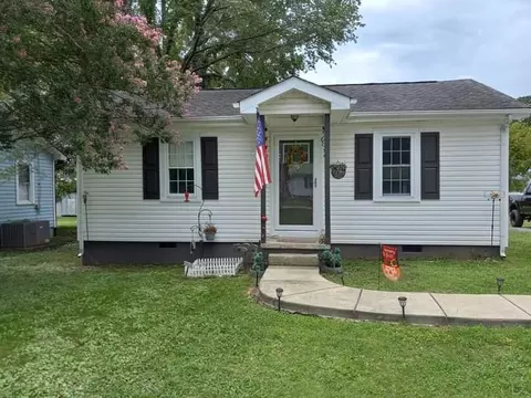 308 Oakwood Rd, Tullahoma, TN 37388
