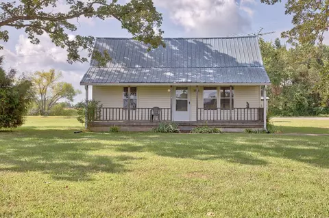 3791 Hollow Springs Rd, Bradyville, TN 37026
