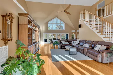 1203 Benton Hill Dr, Mount Juliet, TN 37122