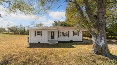 12 Wright Rd, Fayetteville, TN 37334