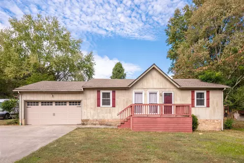 7303 Dublin Ln, Hixson, TN 37343