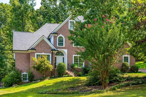 9061 Dayflower Dr, Ooltewah, TN 37363
