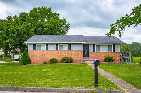 1214 Radmoor Dr, Chattanooga, TN 37421