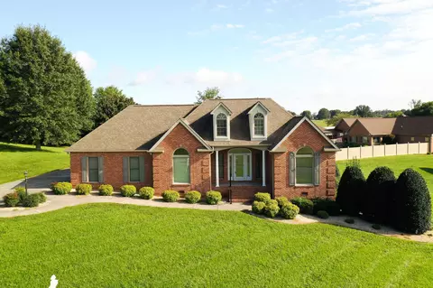 114 Highland Dr #19, Madisonville, TN 37354