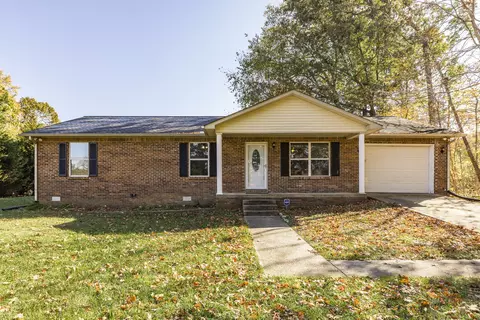 132 Cedar Ln, Portland, TN 37148