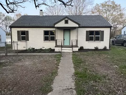 95 Hollywood Dr, Rossville, GA 30741